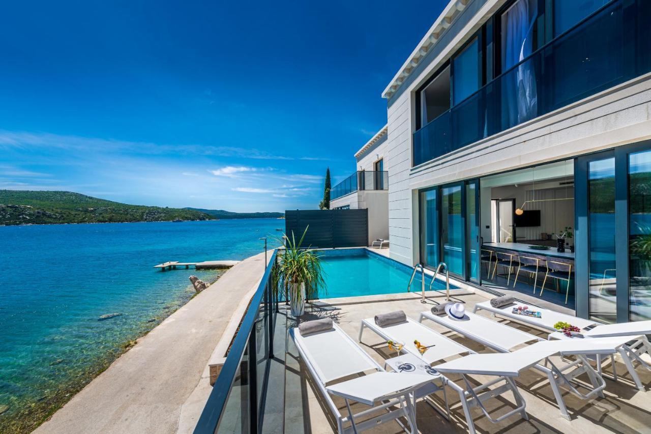 Captivating Belle Riviere Private Infinity Pool Next To The Sea Slano Dubrovnik