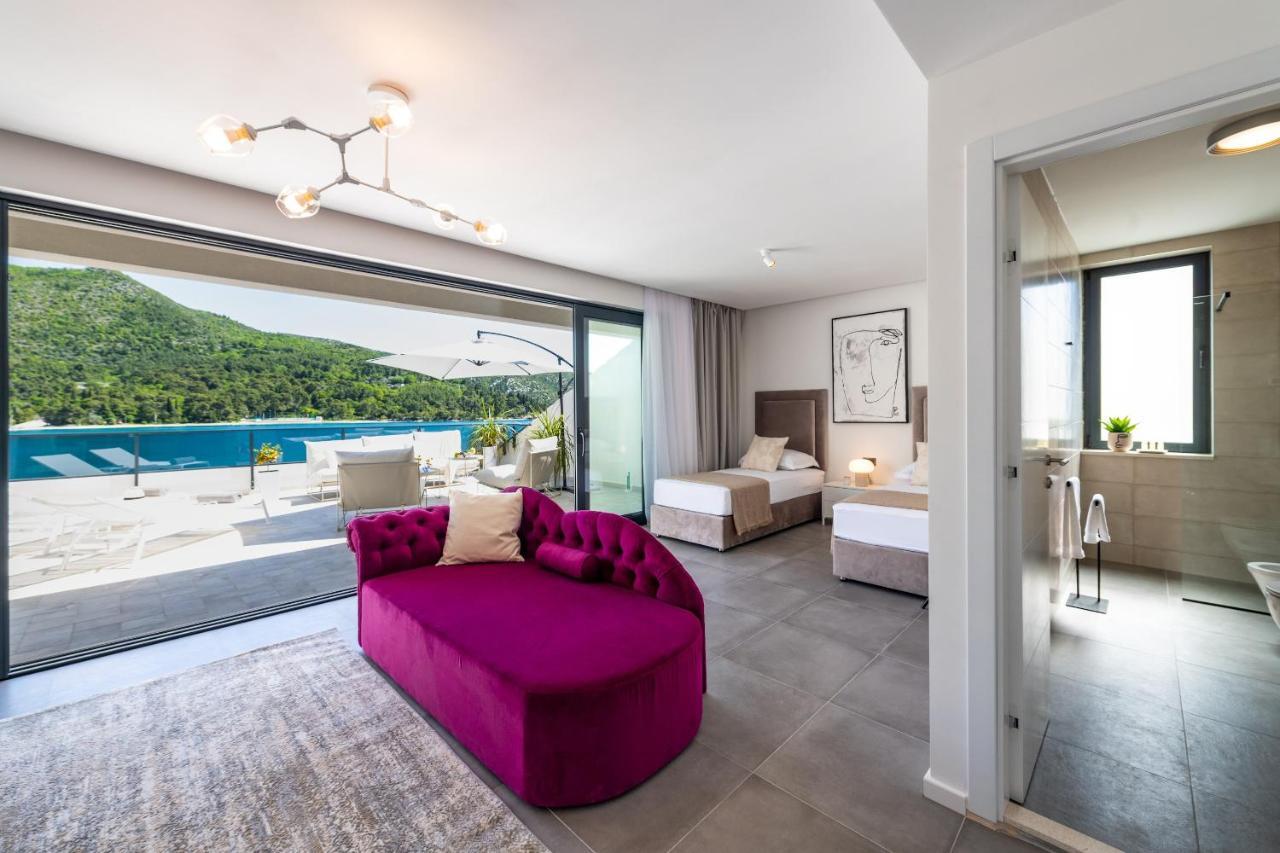 Captivating Belle Riviere Private Infinity Pool Next To The Sea Slano *