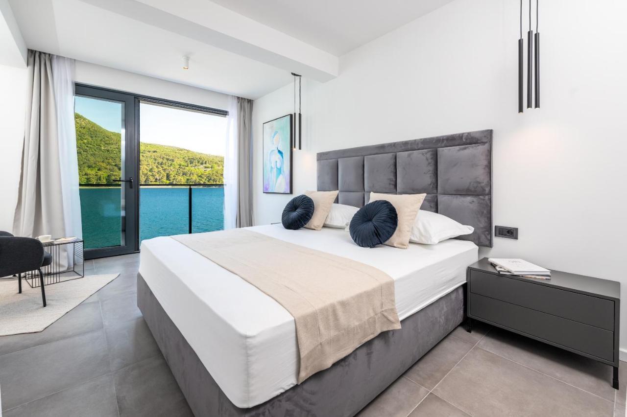 Captivating Belle Riviere Private Infinity Pool Next To The Sea Slano * Dubrovnik