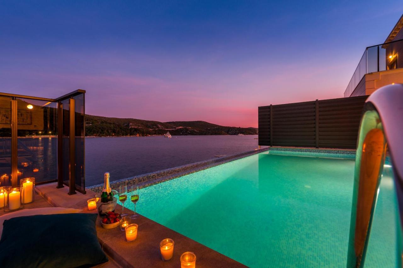 Villa Captivating Belle Riviere Private Infinity Pool Next To The Sea Slano