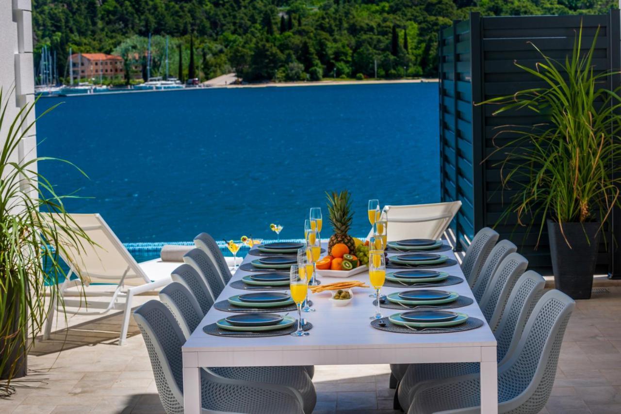 Captivating Belle Riviere Private Infinity Pool Next To The Sea Slano *