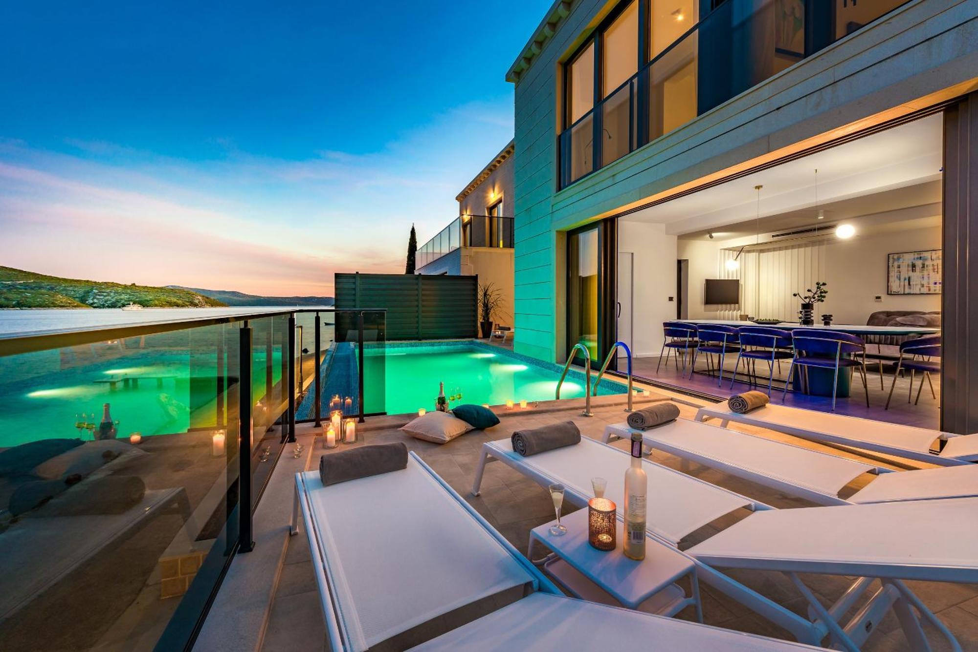 Villa Captivating Belle Riviere Private Infinity Pool Next To The Sea Slano